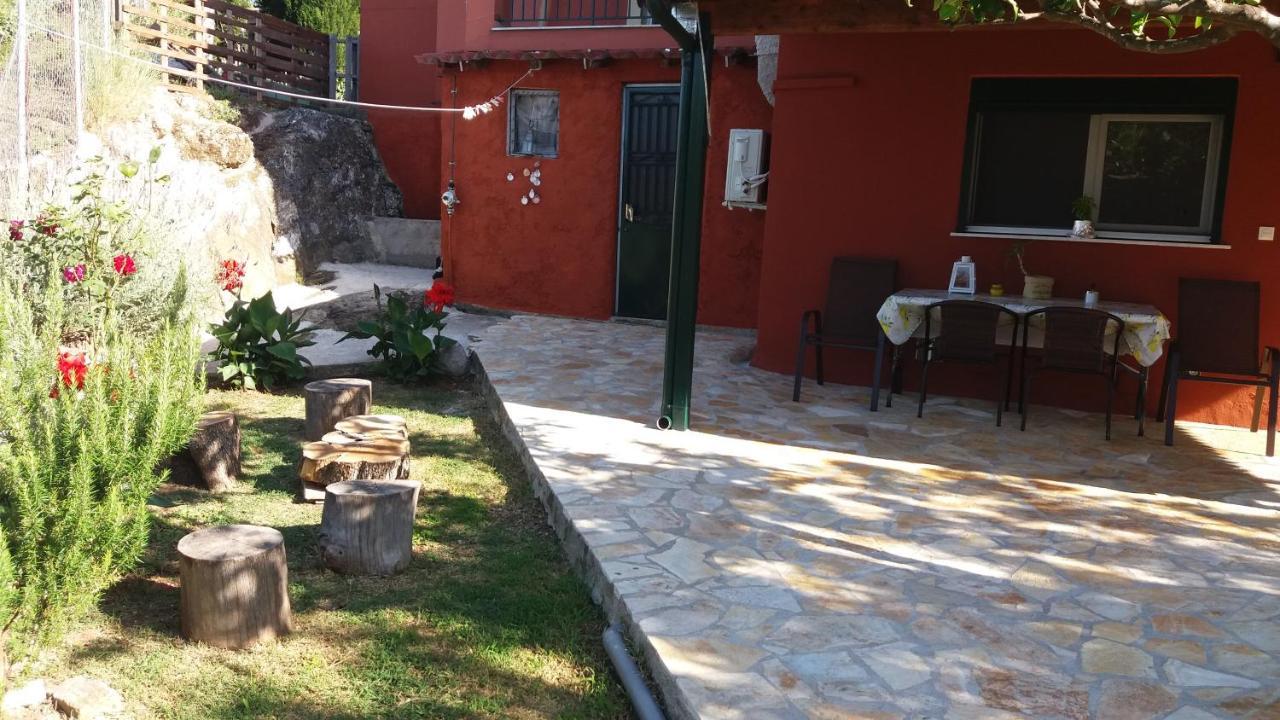 Village Life Studio Kanakádes Esterno foto